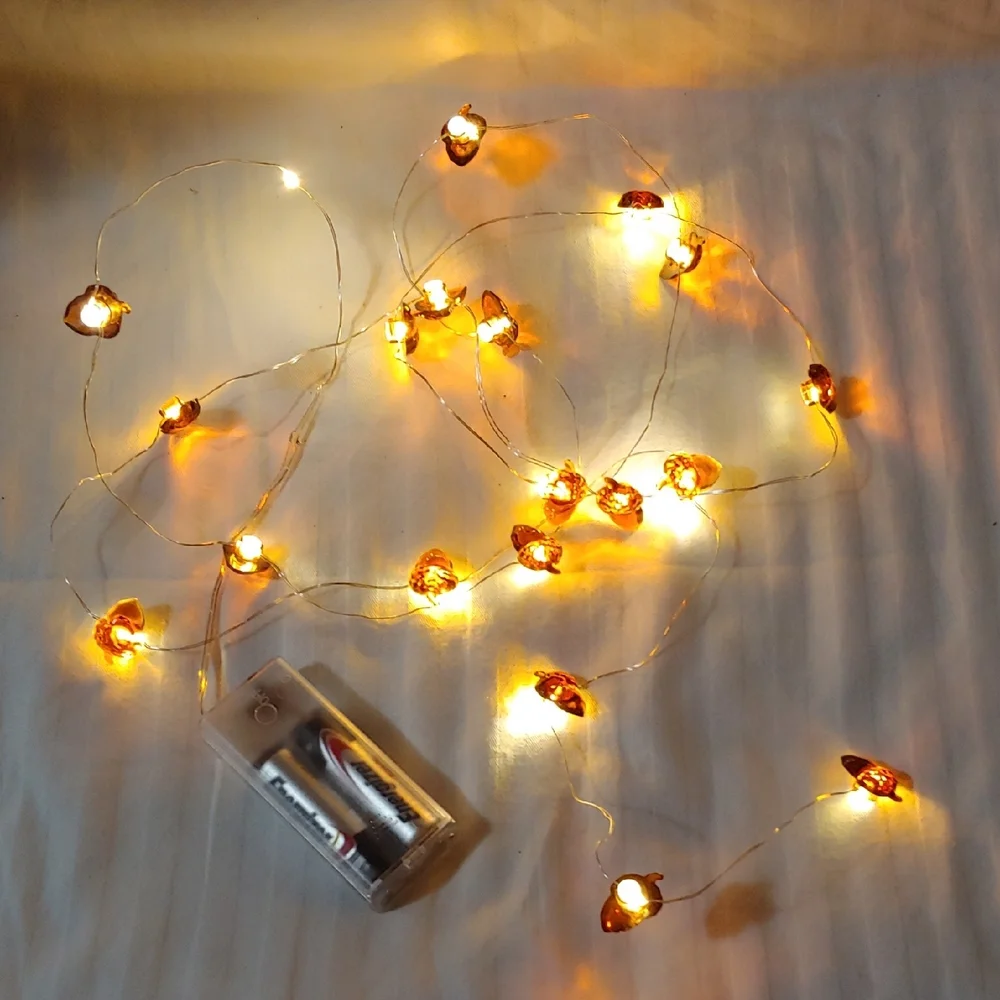 New Festive Acorn String Lights with Warm Glow * Battery Operated